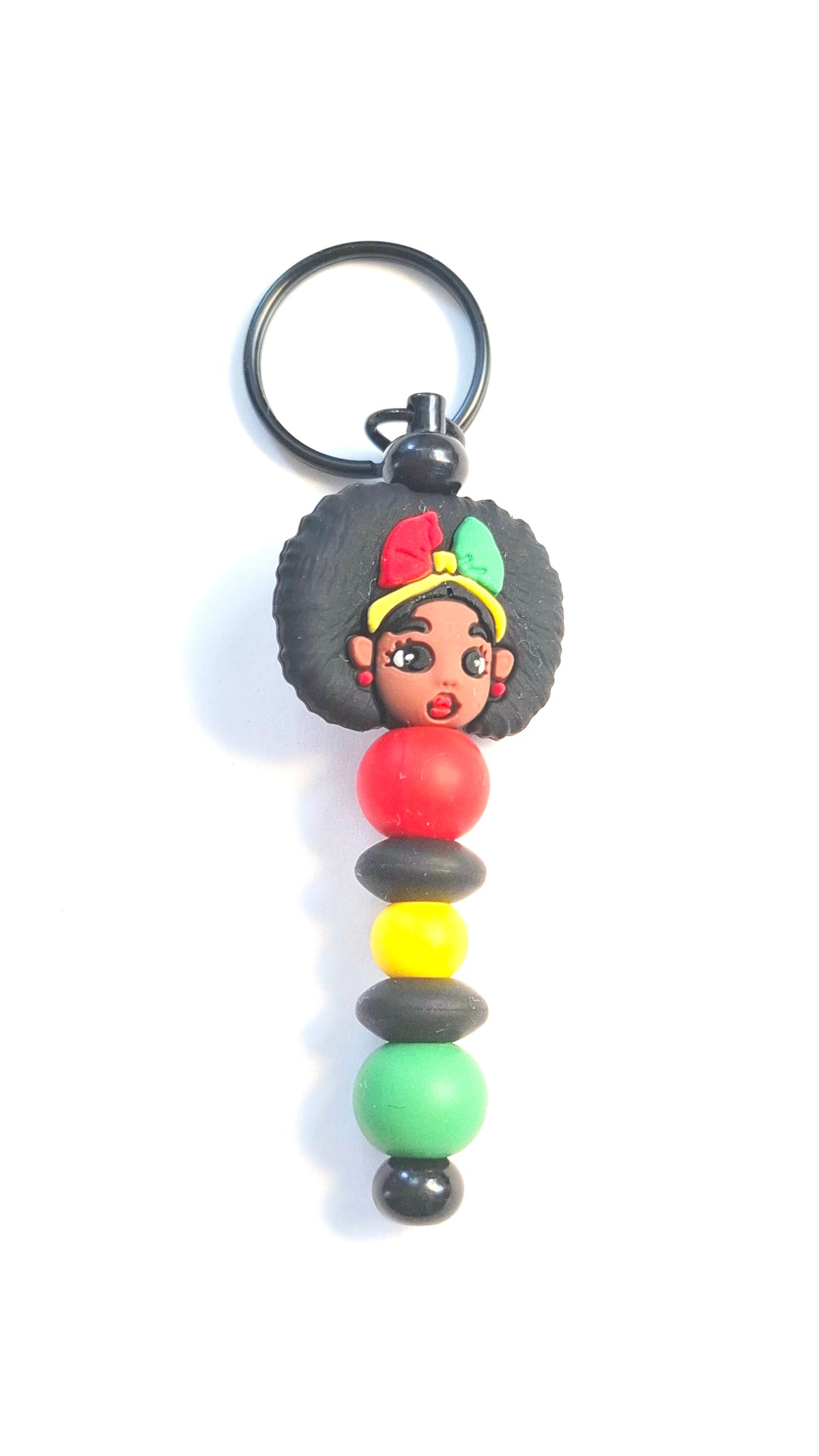 jeune femme rouge - jaune - vert
