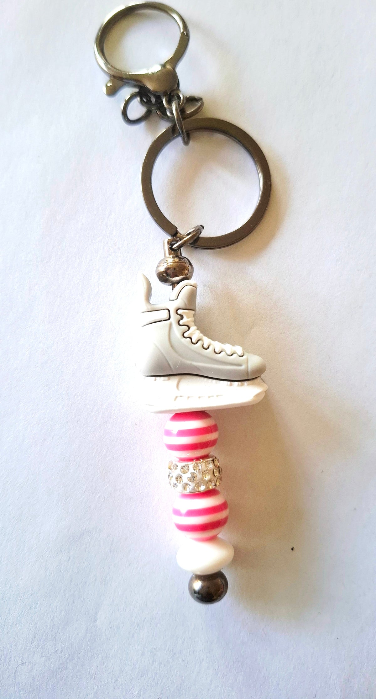 patin gris blanc et rose Cute